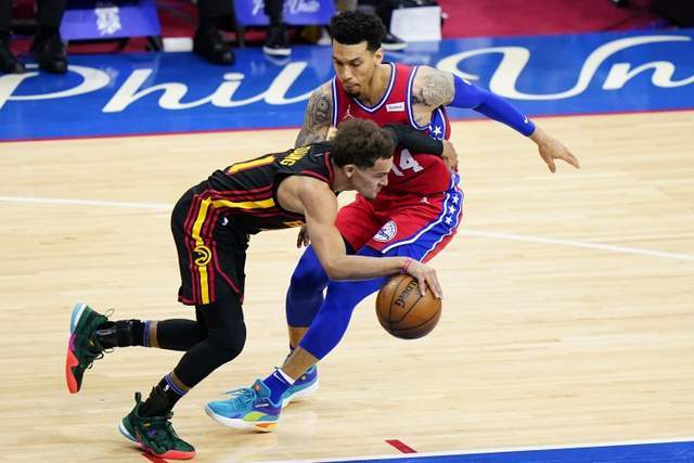  老鹰特雷杨冲突 被禁赛一场引争议  